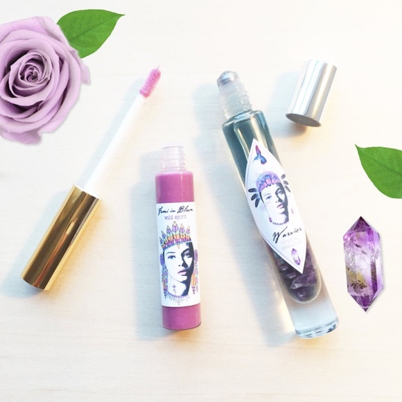 Purple Berry Grape Sheer Tint Organic Lip Gloss Plumper Treatment - Picture 7 of 10